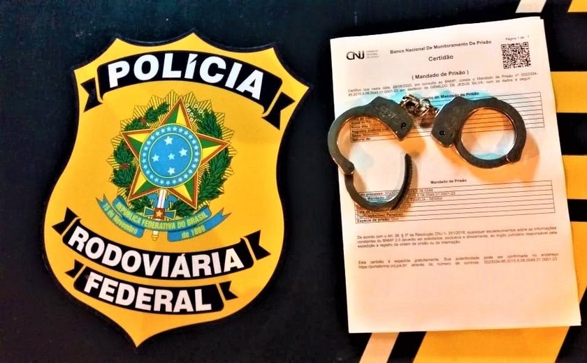 PRF prende foragido da Justiça em São Miguel dos Campos