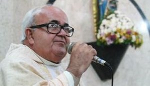 Padre Manoel Henrique lança livro sobre Religiosidade Popular