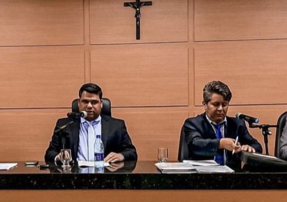MP/AL dá parecer e antiga mesa da Câmara de Arapiraca fica sob risco de improbidade