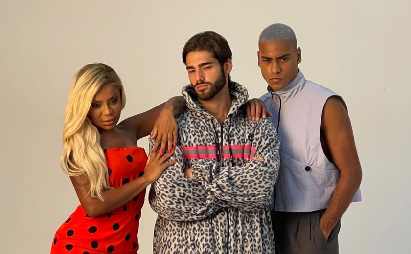Cariúcha estrela capa da Bananas Magazine em meio a nova fase na televisão