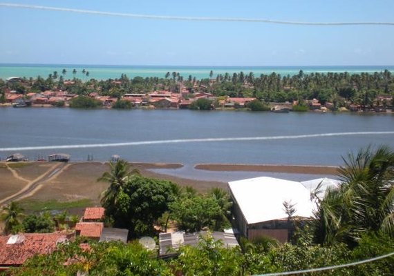 Menor de 17 anos leva tiro no abdômen e morre na Barra de Santo Antônio
