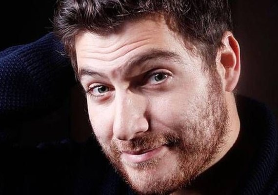 Ator Adam Pally, de 'Happy Endings', é detido por posse de drogas, diz site