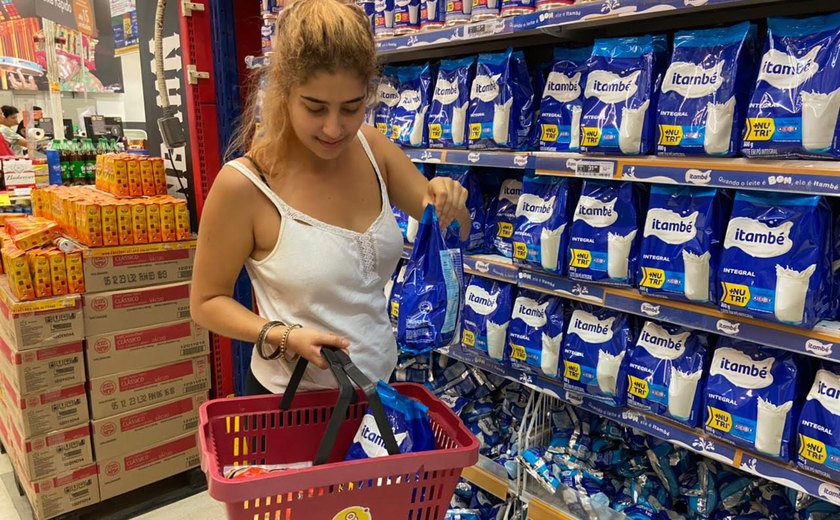 Inflação faz consumidor alagoano reduzir volume de compras