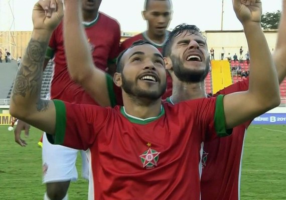 Boa Esporte faz 4x2 e aproxima Santa Cruz da Série C de 2018