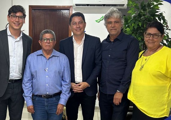 OCB/AL realiza visitas institucionais ao Sicredi e ao Sicoob Leste para apresentar balanço dos 100 dias de gestão