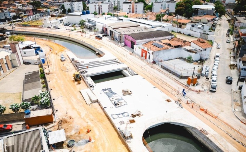 Parque Linear da Av. Humberto Mendes avança com 52% das obras concluídas