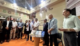 Homenagem a Douglas Apratto marca abertura da Bienal do Livro 2025 no estande da Eduneal