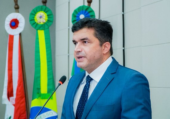 Rui Palmeira protocola projeto de lei para restabelecer isenção automática de IPTU a famílias do “Minha Casa, Minha Vida” em Maceió