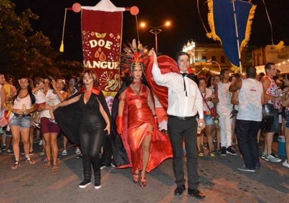 Hemoal leva às prévias de Maceió importância da doação de sangue