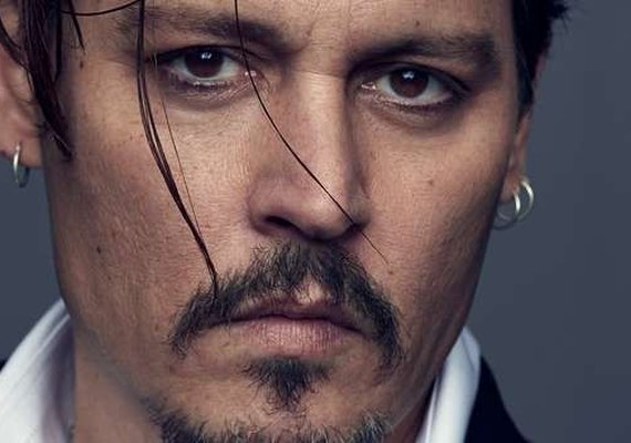 Johnny Depp responde a ex-empresários que o acusam de gastos fora de controle