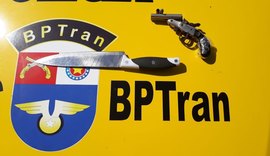 Suspeitos de assalto trocam tiros com policial militar do BPTran e ficam feridos