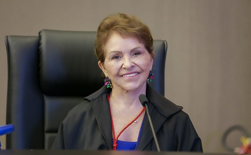 Pleno do TJ/AL promove Ana Florinda Dantas ao cargo de desembargadora