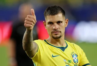 Bruno Guimarães projeta duelo com Odegaard e alerta sobre bola parada