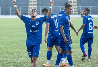 Cruzeiro de Arapiraca vence o Guarany por 2 a 1 e sai na frente na final da Série B do Alagoano