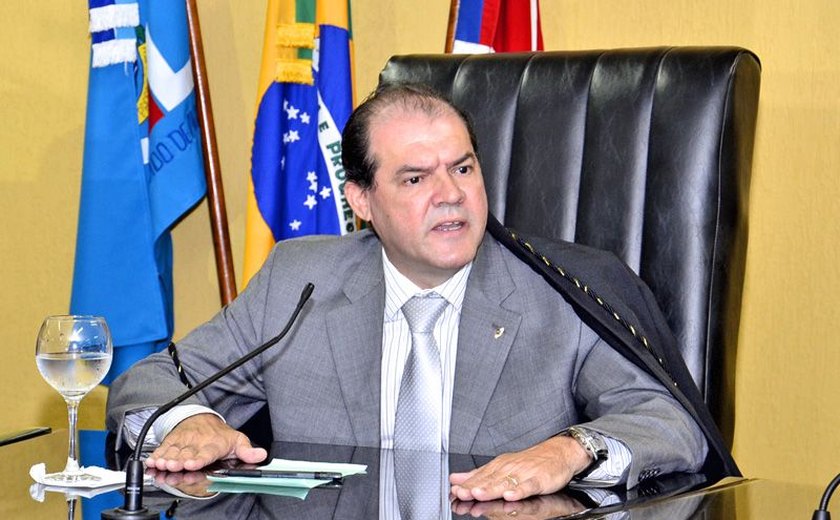 Desembargador federal quer reanálise de processo sobre cargo de Cícero Amélio