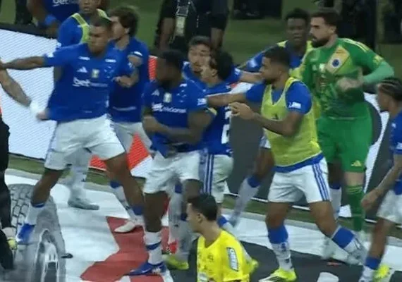 '23 vermelhos': expulsões em Cruzeiro x Atlético-MG podem aumentar