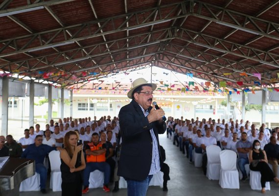 Prefeito Gilberto empossa 111 novos Guardas Municipais em Rio Largo