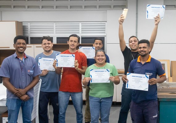 Turmas pioneiras de Marcenaria concluem cursos gratuitos em Maceió