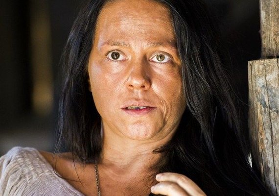 Pasmanter gasta horas para se transformar em personagem feia de 'Novo Mundo'