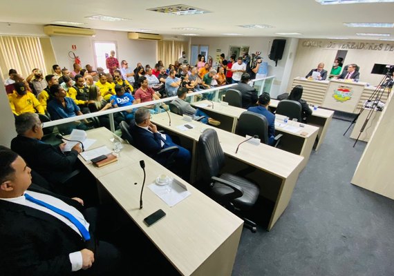 Câmara de Rio Largo aprova CEI para investigar prefeito afastado