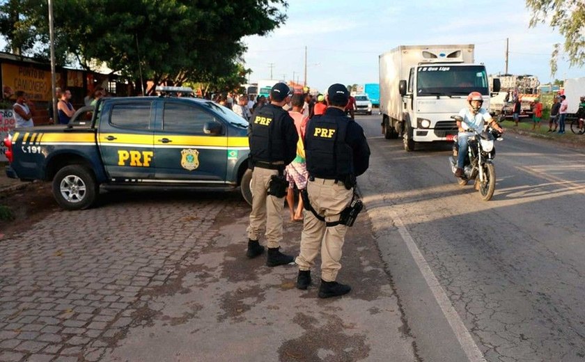 PRF reforça policiamento e fiscalizações durante a Operação Tiradentes 2017