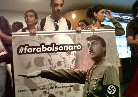Jornal britânico aponta Bolsonaro como incentivador do neonazismo