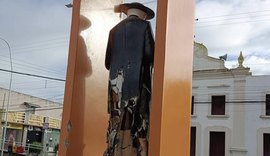 Imagem de Padre Cícero é destruída por vândalo no Centro de Campo Alegre