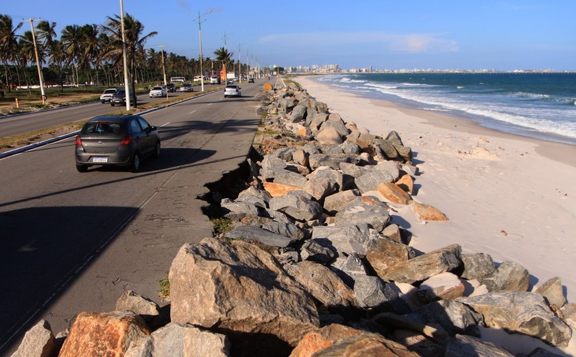 Pontal: moradores pedem as obras de contenção do mar