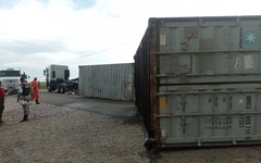Tombamento de reboques em Arapiraca