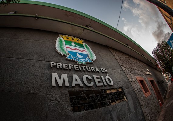Prefeitura de Maceió antecipa o salário de dezembro e o 13º nesta quinta-feira (15)
