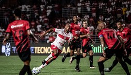 CRB vence o Athletico Paranaense no Estádio Rei Pelé e leva vantagem do empate para Curitiba