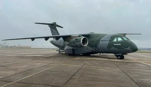 Avião com 11 toneladas de ajuda para vítimas da guerra decola no Rio de Janeiro