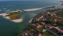 Grupo é resgatado de ilha após perder horário de retorno da embarcação