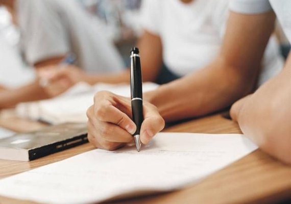 Concursos: 16 órgãos abrem inscrições nesta segunda para quase 300 vagas