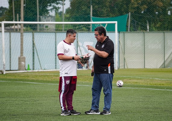 CRB encerra treinos em São Paulo e segue nesta quarta para Santos