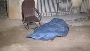 Jovem de 19 anos é morto na porta de casa com 10 tiros