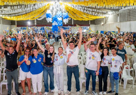 Rui Palmeira recebe apoio à candidatura a deputado federal em grande encontro com moradores de Fernão Velho, ABC, Rio Novo e Goiabeira