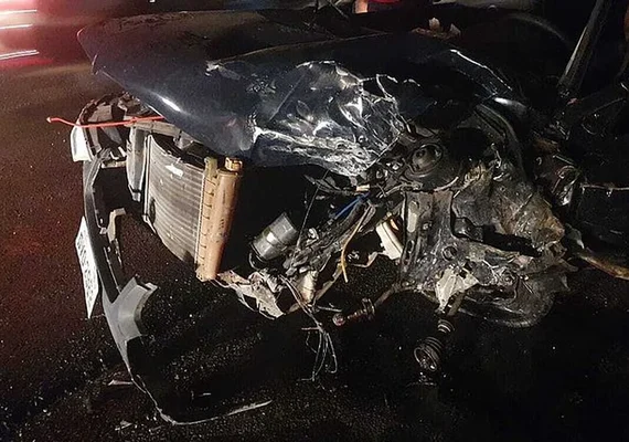 Três pessoas ficam feridas em acidente de trânsito na entrada do bairro Rio Novo, em Maceió