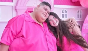 Gordão da XJ é hospitalizado às pressas após urinar sangue