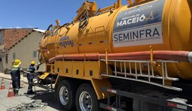 Em novembro, 233 toneladas de entulho são retiradas da rede de drenagem em Maceió