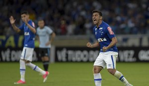 Cruzeiro arranca empate contra o Grêmio e mantém Corinthians na liderança