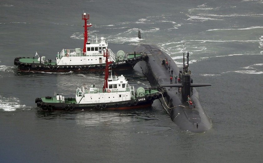 Submarino dos Estados Unidos com mísseis guiados chega à Coreia do Sul