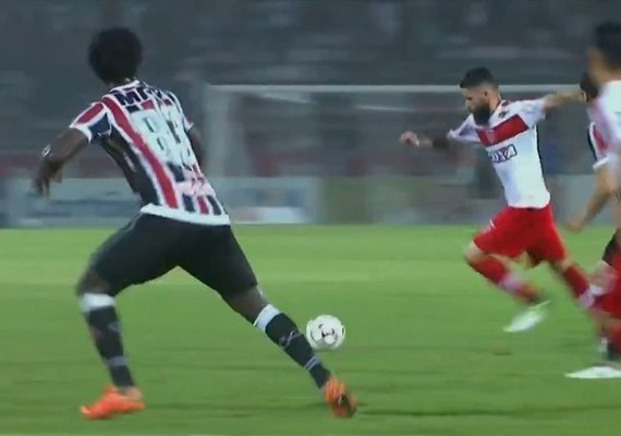 CRB vira para cima do Santa Cruz no Arruda e vai aos 32 pontos