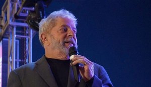 'Se não me prenderem logo, quem sabe um dia eu mando prendê-los', diz Lula