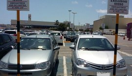 Credencial de estacionamento para idosos poderá ser feita em shoppings