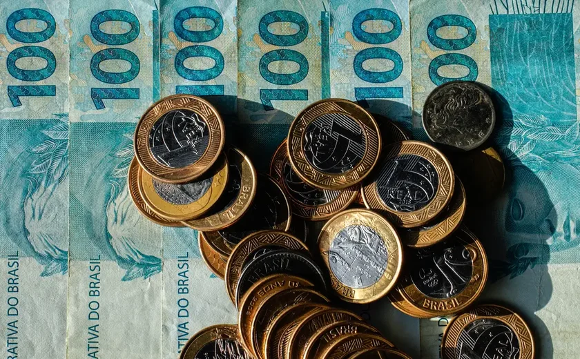Beneficiários com NIS de final 1 recebem Bolsa Família de julho