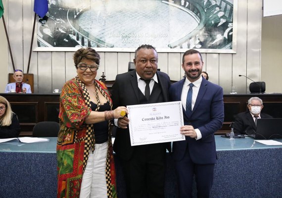 Músico Wellington Pinheiro é condecorado com a Comenda Lêdo Ivo