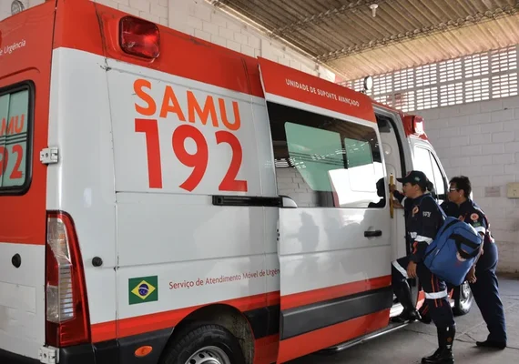 Repúdio dos pais marca caso de afogamento de criança durante aula de natação em Maceió