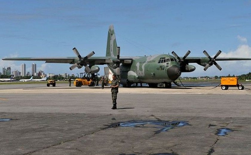 Avião da FAB vai resgatar brasileiros em ilha do Caribe atingida por furacão