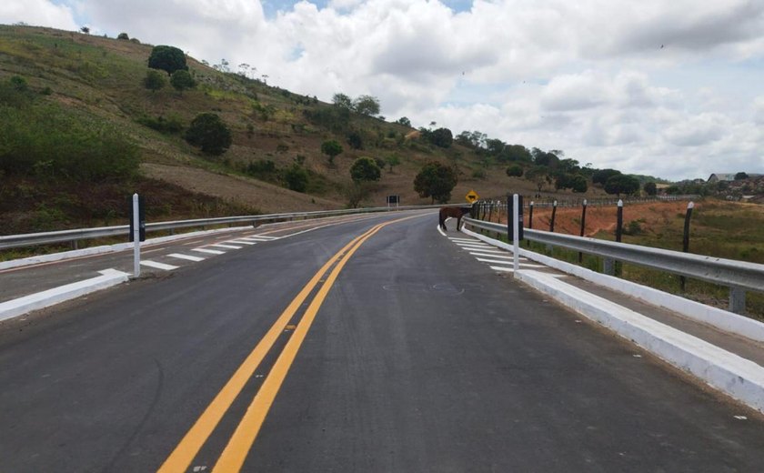 Governo de Alagoas inaugura alça viária em Joaquim Gomes